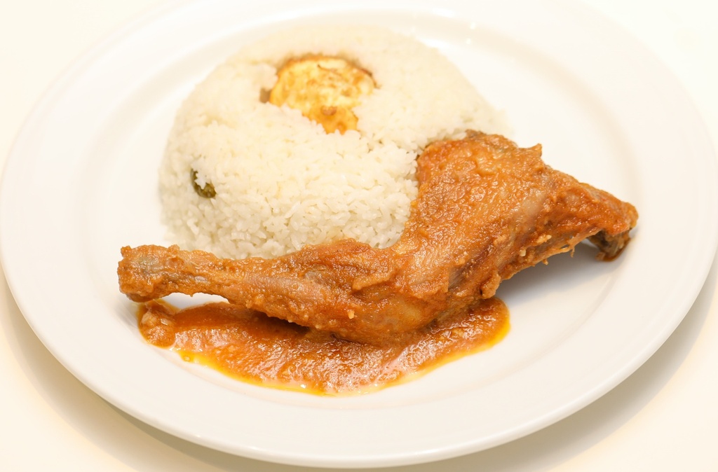 Chicken Roast with Polawo